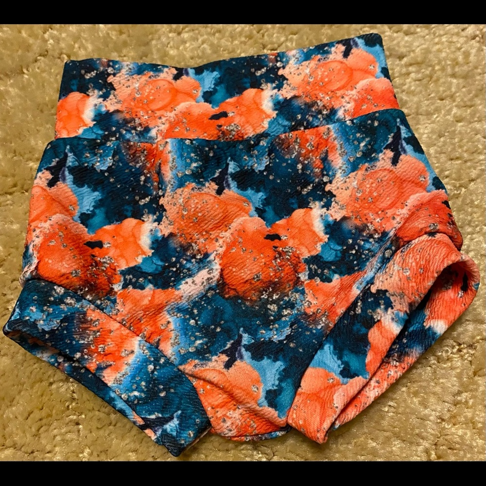 Size 18/24 months bummies